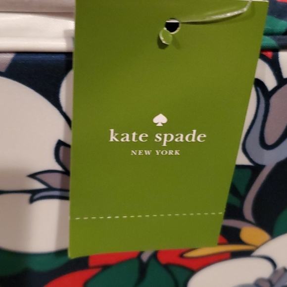 -Kate spade floral large makeup bag 2022 best seller five stars 🌟 by my buyers - Picture 3 of 11